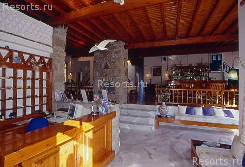 Vienoulas Garden Hotel 9